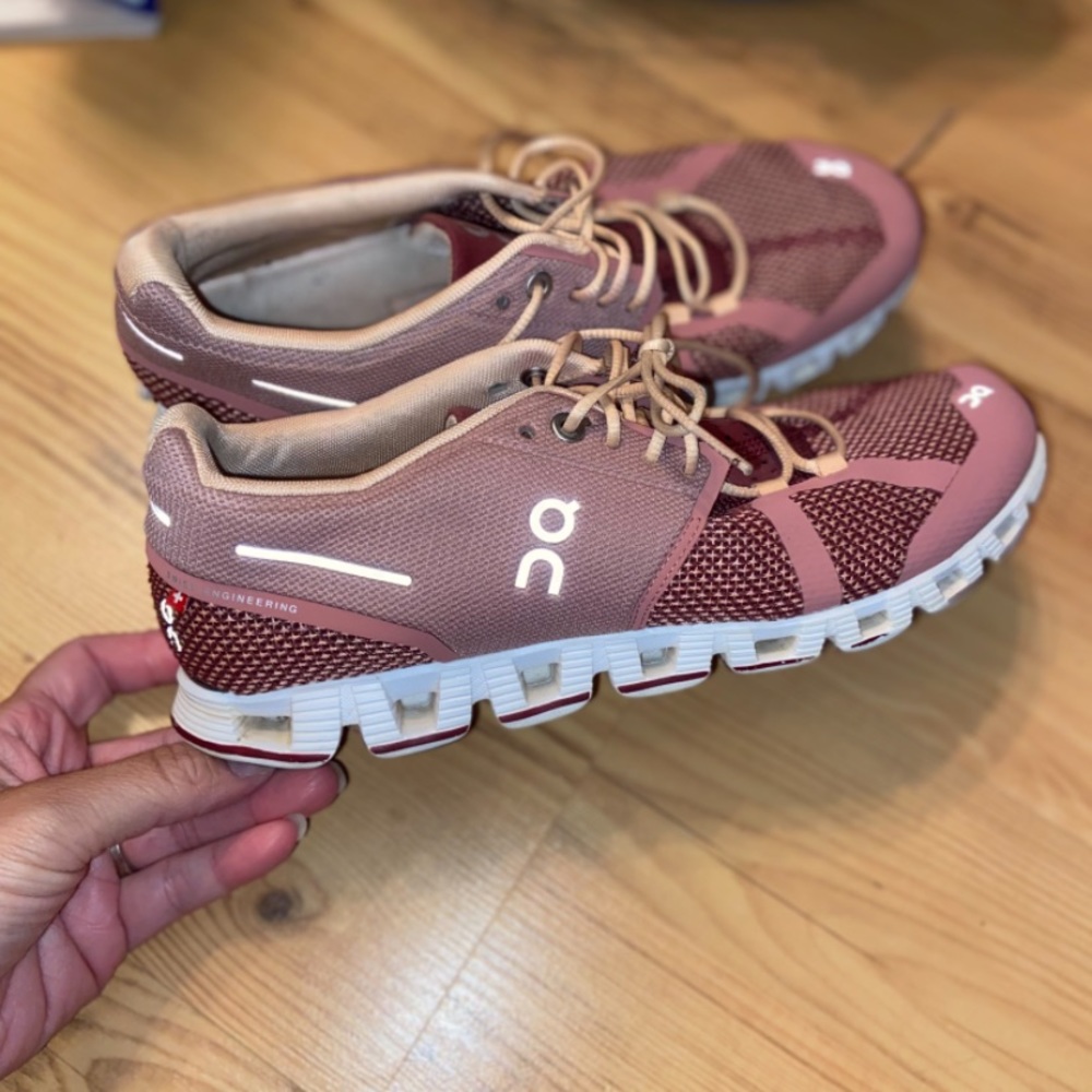 Rose gold on clouds. 8.5 GUC